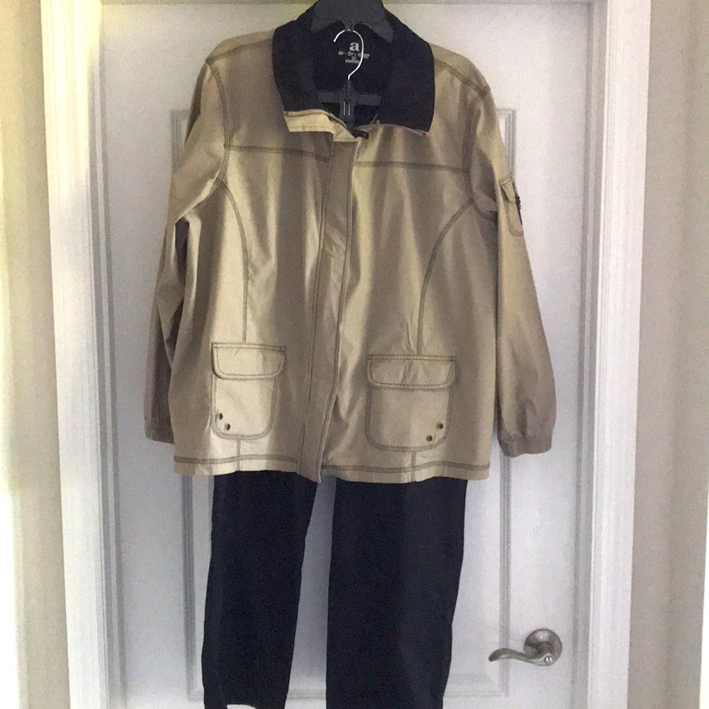 Ac-tiv-ology athletic suit.